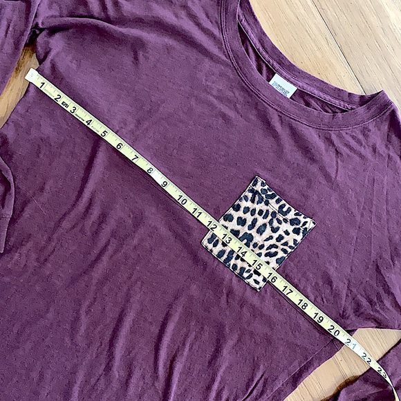 PINK VICTORIA’S SECRET LEOPARD POCKET T-SHIRT - Picture 8 of 10